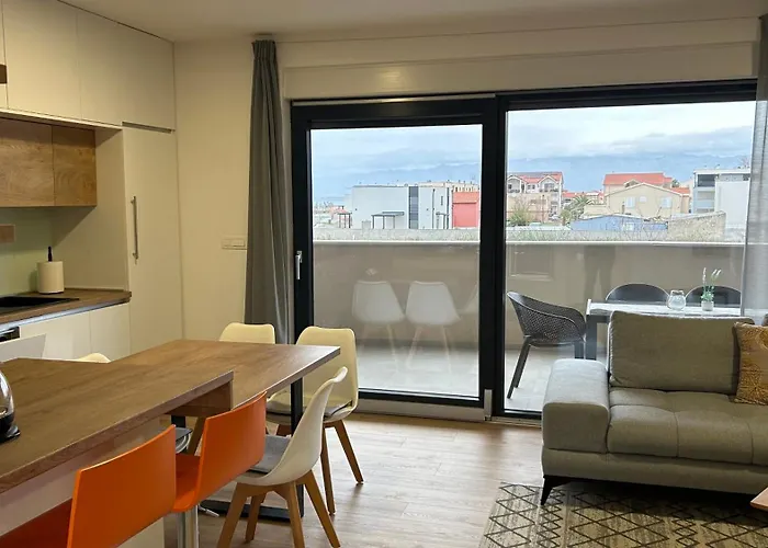 Maestral Apartman Nin